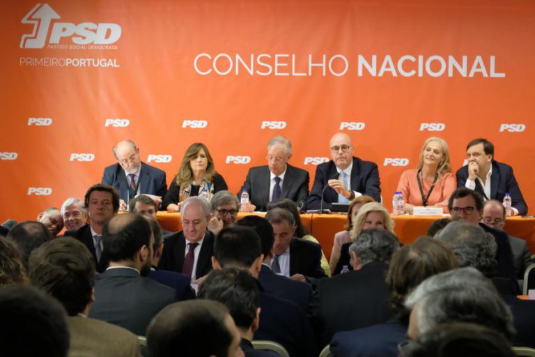PSD DIZ QUE NÃO HÁ NEGOCIAÇÕES COM PS SOBRE LEI DE BASES DA SAÚDE