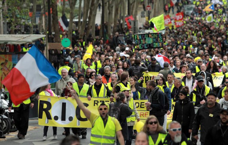 “COLETES AMARELOS” FERIDOS EM FRANÇA QUEREM CRIAR O MOVIMENTO “OS MUTILADOS”