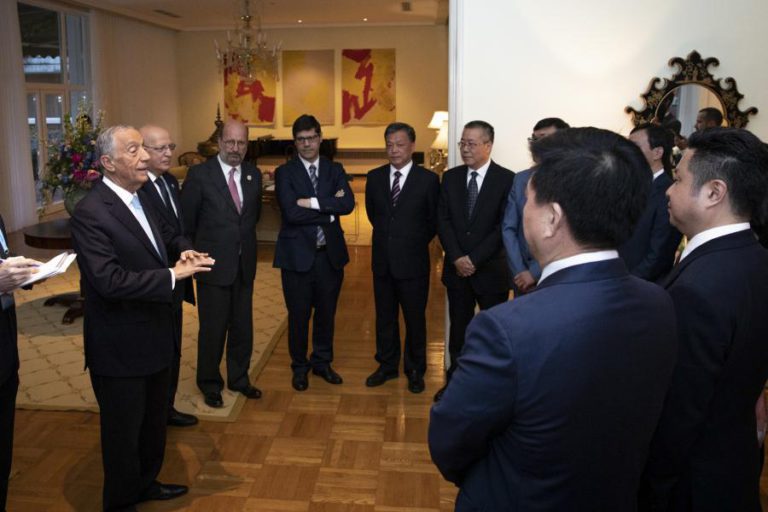 MARCELO DIZ QUE EMPRESAS PORTUGUESAS NA CHINA SÃO MAIS IMPORTANTES DO QUE CHINESES EM PORTUGAL