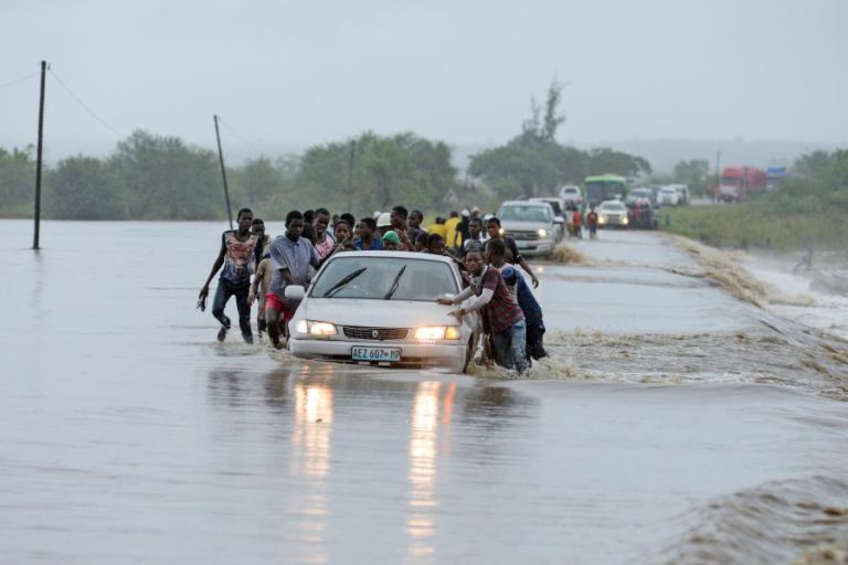 INUNDAÇÕES REPENTINAS CAUSARAM TRÊS MORTES EM PEMBA