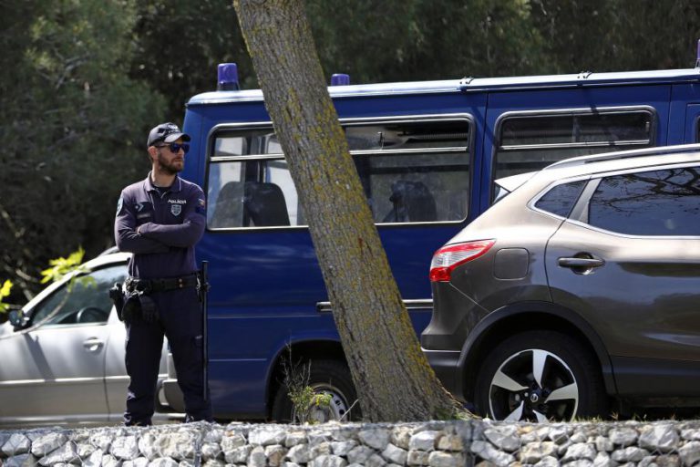 MULHER TERÁ SIDO MORTA EM OEIRAS POR HOMEM QUE SE TENTOU DEPOIS SUICIDAR