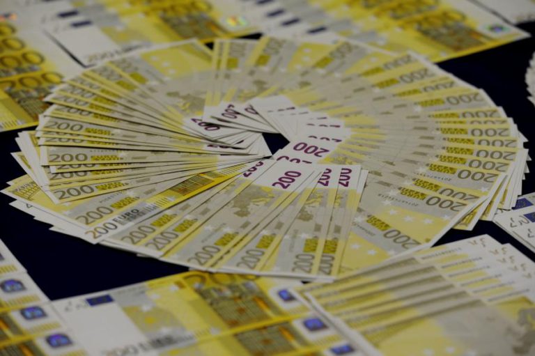 VALOR MÉDIO DAS PENSÕES DEVERÁ SUBIR 91% PARA 924 EUROS EM 2070