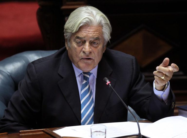 EX-PRESIDENTES SUL-AMERICANOS DEBATEM CONFLITO NA VENEZUELA NAS CONFERÊNCIAS DO ESTORIL