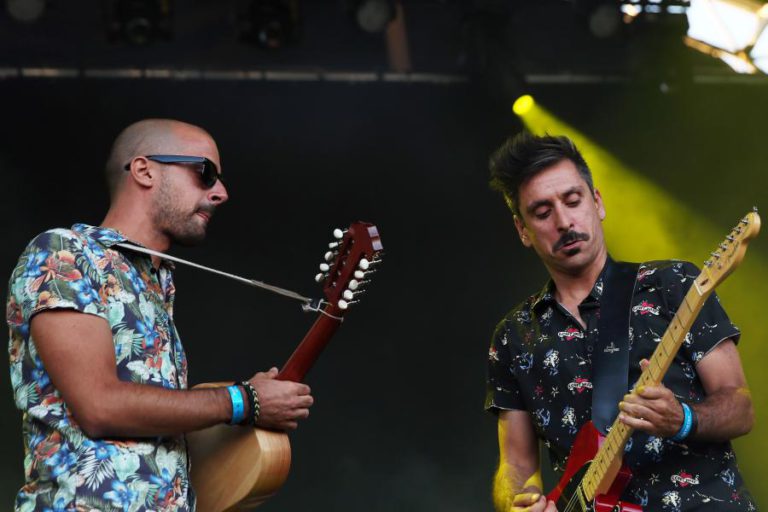 PORTUGUESES DIABO NA CRUZ ANUNCIAM FIM DA BANDA