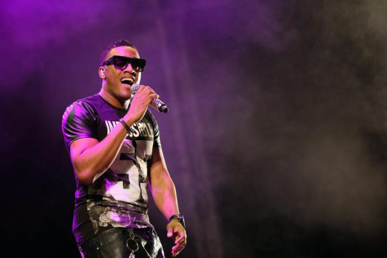 ANSELMO RALPH ATUA NO FESTIVAL FICA NA CIDADE NO FUNCHAL