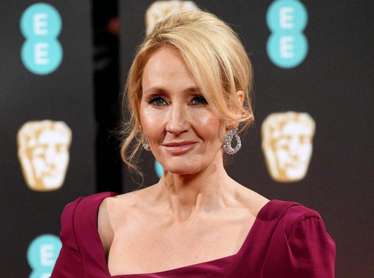 J. K. ROWLING VAI PUBLICAR QUATRO NOVOS LIVROS DIGITAIS SOBRE UNIVERSO “HARRY POTTER”