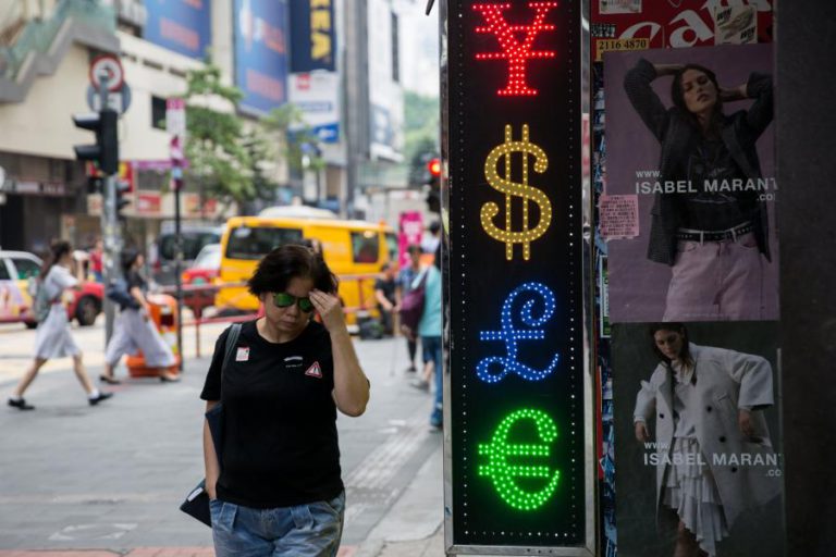 EUA PEDE À CHINA PARA EVITAR CONTÍNUA DESVALORIZAÇÃO DA SUA MOEDA