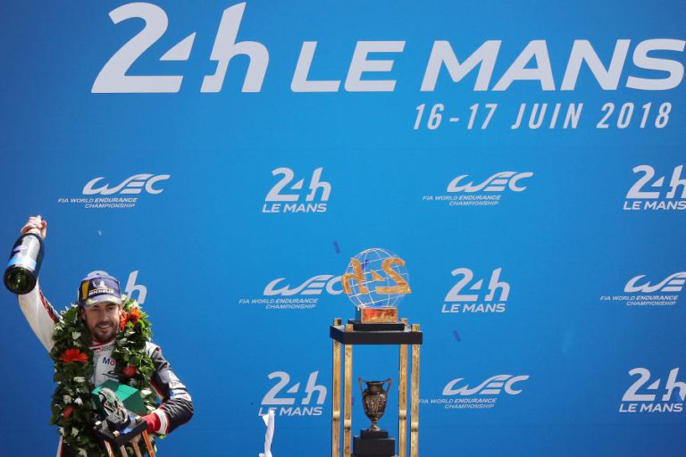 FERNANDO ALONSO DEIXA O MUNDIAL DE RESISTÊNCIA APÓS AS 24 HORAS DE LE MANS