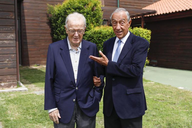 MARCELO SAÚDA JORGE SAMPAIO POR PRÉMIO HUMANITÁRIO