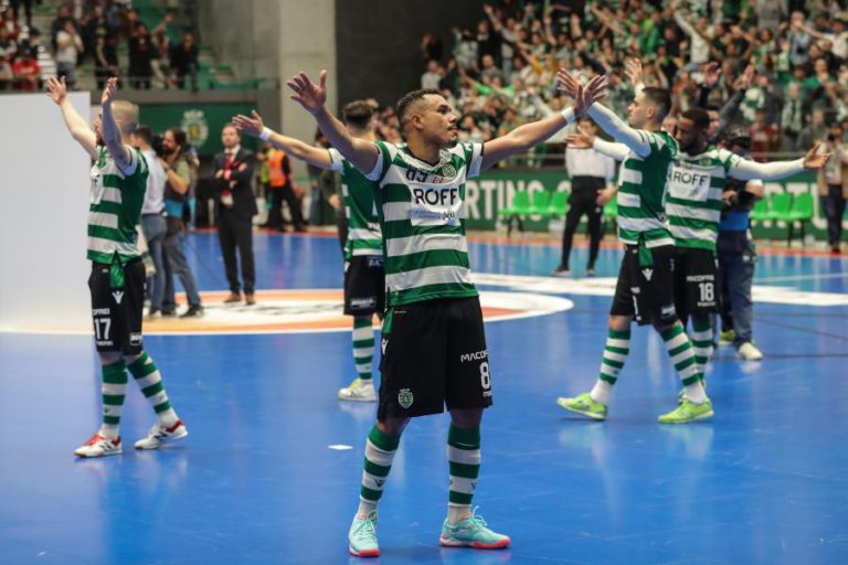 SPORTING GOLEIA MODICUS E ESTÁ NA FINAL DO NACIONAL DE FUTSAL
