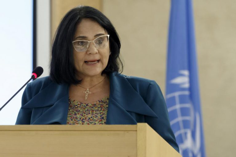 MINISTRA BRASILEIRA APONTA POLÍTICA DE GÉNERO COM CAUSA DE SUICIDIO E AUTOFLAGELAÇÃO JUVENIL