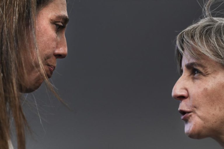 MINISTRA DIZ QUE SINDICÂNCIA A ENFERMEIROS NÃO É “OBVIAMENTE” NENHUM ATAQUE PESSOAL