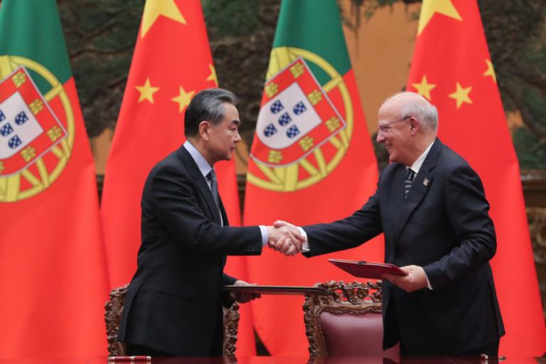 MNE GARANTE QUE DIÁLOGO POLÍTICO BILATERAL INCLUI A TEMÁTICA DOS DIREITOS HUMANOS