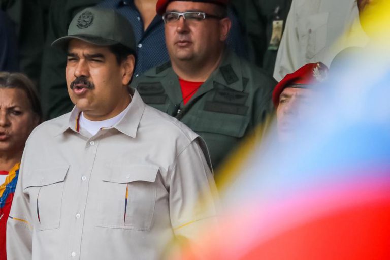 FORÇAS ARMADAS DA VENEZUELA CONFIRMAM LEALDADE A NICOLÁS MADURO