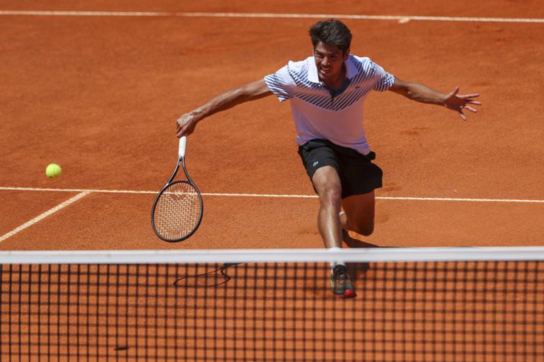 JOÃO DOMINGUES VENCE FACUNDO BAGNIS E CONQUISTA TORNEIO DE BRAGA