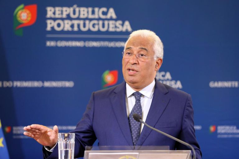 COSTA RECUSA ESTAR A CHANTAGEAR OU A FAZER UM ULTIMATO AO AMEAÇAR DEMITIR-SE