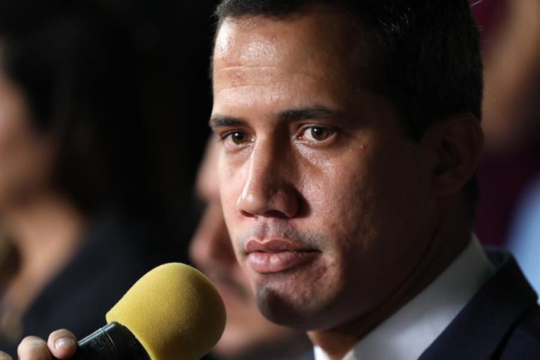 VENEZUELA: GUAIDÓ ADMITE PEDIR INTERVENÇÃO MILITAR DOS EUA