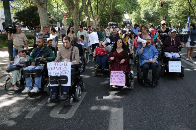 MARCHA POR UMA VIDA INDEPENDENTE ALERTA QUE “VIVER NÃO É SÓ RESPIRAR”