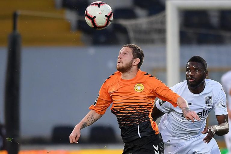 GOLO DE ALHASSAN PERMITE EMPATE DO ‘AFLITO’ NACIONAL EM GUIMARÃES