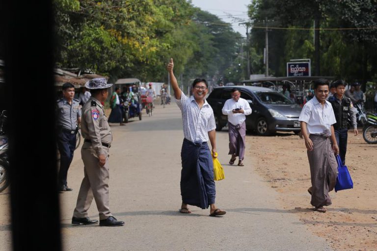 MYANMAR LIBERTA JORNALISTAS DA AGÊNCIA REUTERS