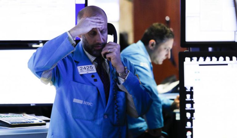 WALL STREET FECHA EM BAIXA COM AGRAVAMENTO DO CONFLITO CHINA-EUA