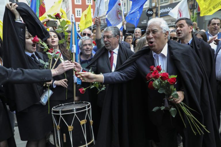 PRIMEIRO-MINISTRO DIZ QUE 99% DOS LESADOS DO BES ADERIRAM A SOLUÇÃO