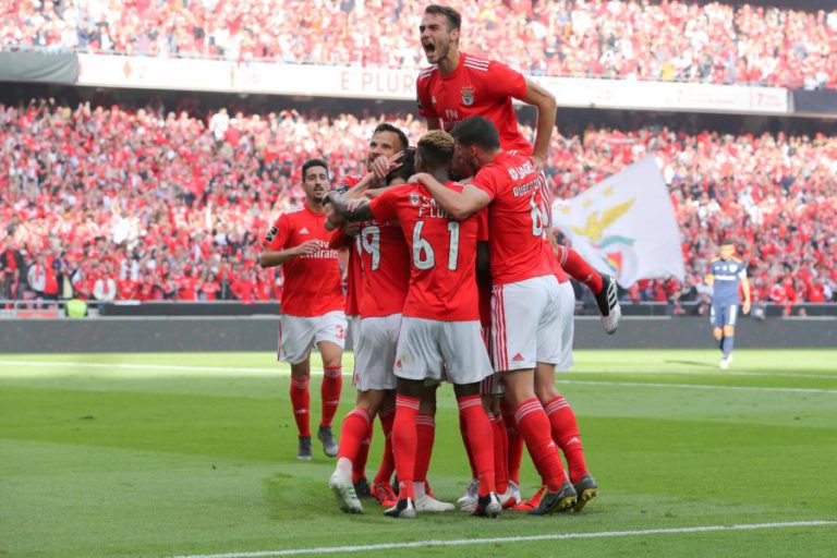 BENFICA VENCE SANTA CLARA AO INTERVALO, CLÁSSICO EMPATADO 0-0