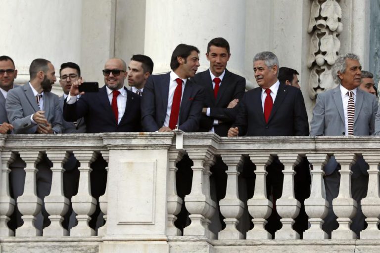 BRUNO LAGE DIZ QUE SE TEM DE “RESPEITAR QUEM GANHA E QUEM PERDE” NO FUTEBOL
