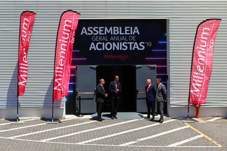 ACIONISTAS DO BCP APROVAM DISTRIBUIÇÃO DE DIVIDENDOS E DEVOLUÇÃO FASEADA DE SALÁRIOS