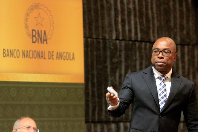 BANCO NACIONAL DE ANGOLA ASSINALA “PESO ELEVADO” DA DÍVIDA DE 18 MIL ME À CHINA