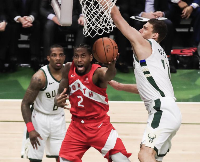 RAPTORS VENCEM BUCKS E FICAM A UM TRIUNFO DA PRIMEIRA FINAL DA NBA