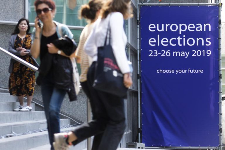 ELEIÇÕES EUROPEIAS PROSSEGUEM HOJE EM QUATRO ESTADOS-MEMBROS