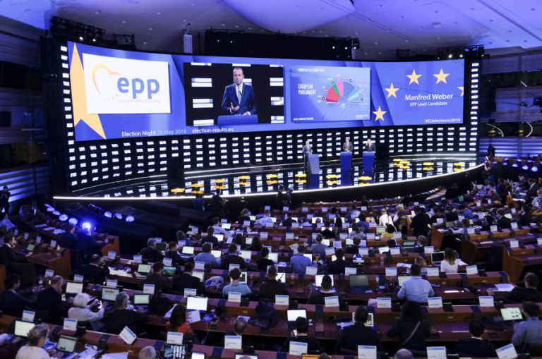 PPE VENCE ELEIÇÕES EUROPEIAS, MAS ‘STATUS QUO’ ACABA, SEGUNDO RESULTADOS PROVISÓRIOS