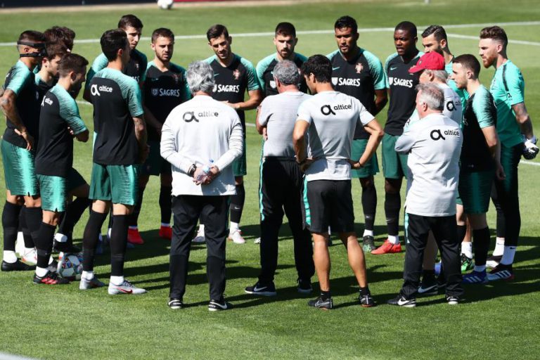 LIGA DAS NAÇÕES: FERNANDO SANTOS ADMITE QUE PORTUGAL TEM “ALGUMA VANTAGEM” MAS DESCARTA FAVORITISMO