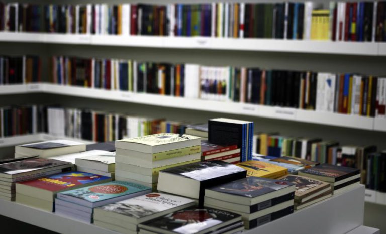 PEDRO MEXIA VENCE GRANDE PRÉMIO DE CRÓNICA E DISPERSOS LITERÁRIOS DA APE