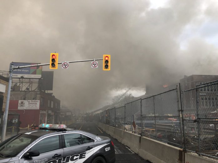 Foto: Toronto Fire Foto: Toronto Fire