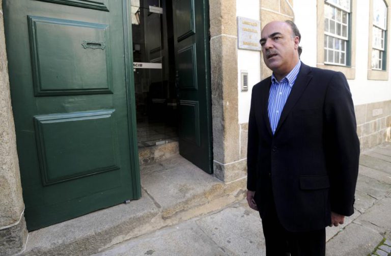 AUTARCA DE BARCELOS RETOMA FUNÇÕES E GERE MUNICÍPIO A PARTIR DE CASA – ADVOGADO