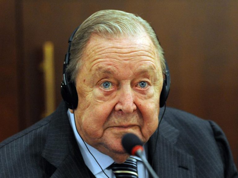 MORREU EX-PRESIDENTE DA UEFA LENNART JOHANSSON