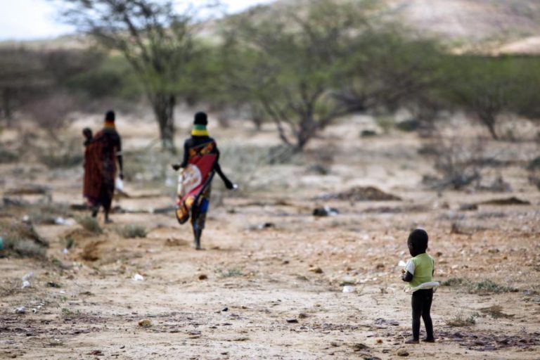 MAIS DE DOIS MILHÕES DE SOMALIS EM RISCO DE MORRER DE FOME