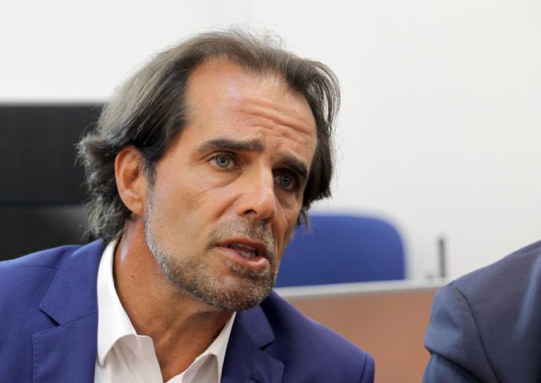 MADEIRA QUER ESTENDER A TODA POPULAÇÃO MODELO DE MOBILIDADE DOS ESTUDANTES