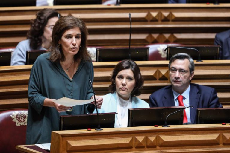 CDS-PP DESAFIA GOVERNO A “SAIR DO ESTADO DE NEGAÇÃO” E DAR “SOLUÇÃO RÁPIDA” A URGÊNCIAS DE OBSTETRÍCIA