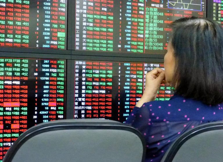 BOLSA DE XANGAI ENCERRA COM BAIXA DE 0,99%