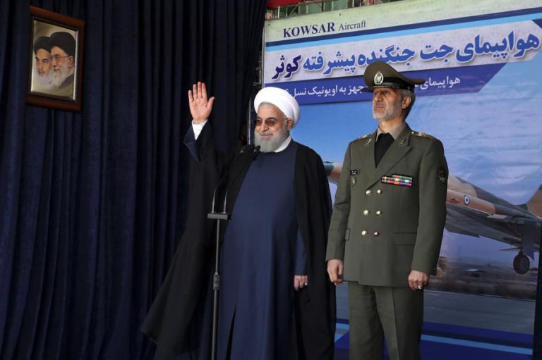 IRÃO APRESENTA NOVO SISTEMA DE DEFESA AÉREA NO MEIO DA TENSÃO COM ESTADOS UNIDOS