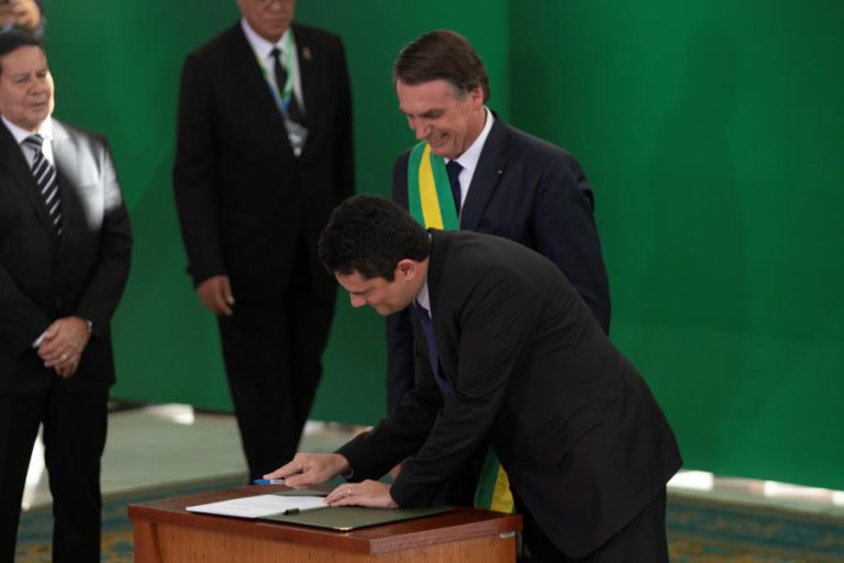 PRESIDENTE DO BRASIL DIZ QUE LEGADO DO MINISTRO DA JUSTIÇA SERGIO MORO “NÃO TEM PREÇO”