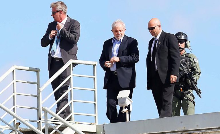 DEFESA DE LULA DA SILVA PEDE ANULAÇÃO DA CONDENAÇÃO ALEGANDO ESCUTAS ILEGAIS