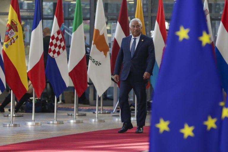 COSTA EM BRUXELAS PARA JANTAR DE NEGOCIADORES DE CARGOS DE TOPO DA UE