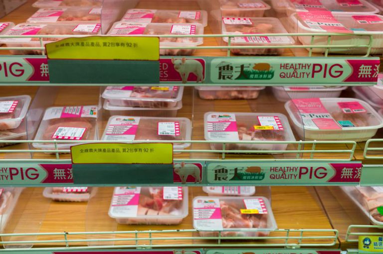 CHINA PROÍBE IMPORTAÇÕES DE CARNE DO CANADÁ