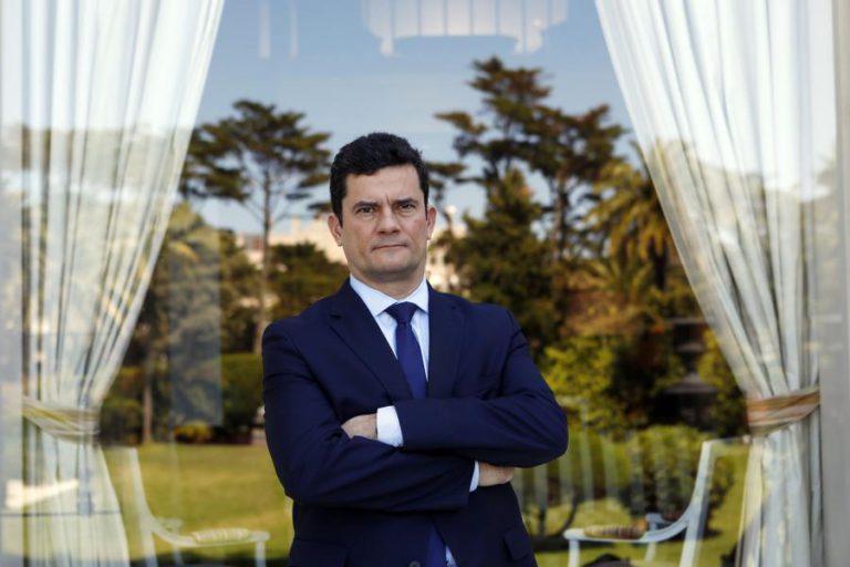 MORO VAI AO SENADO BRASILEIRO DEPOR SOBRE TROCA DE MENSAGENS POLÉMICAS