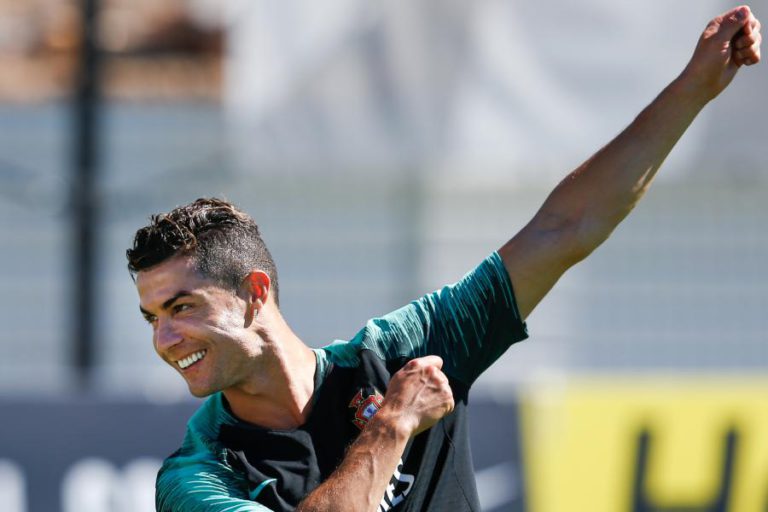 RETIRADA QUEIXA DE VIOLAÇÃO CONTRA CRISTIANO RONALDO