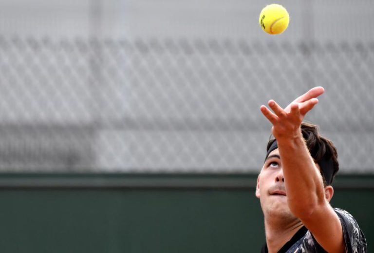 TENISTA NORTE-AMERICANO TAYLOR FRITZ VENCE TORNEIO DE EASTBOURNE